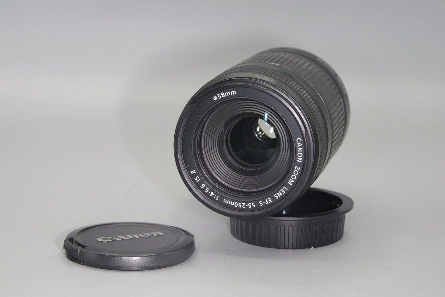 Canon EF-S 55-250mm F/4-5.6 IS II AF Zoom Lens with Caps Excellent