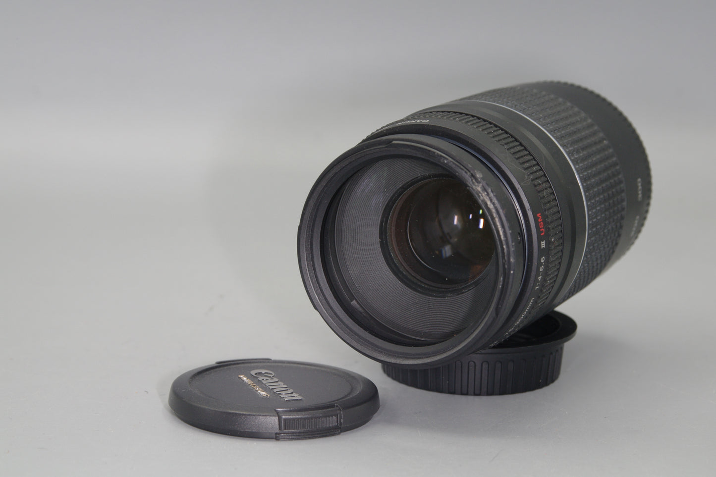 Canon EF 75-300mm F/4-5.6  III (not USM) AF Zoom Lens with Caps