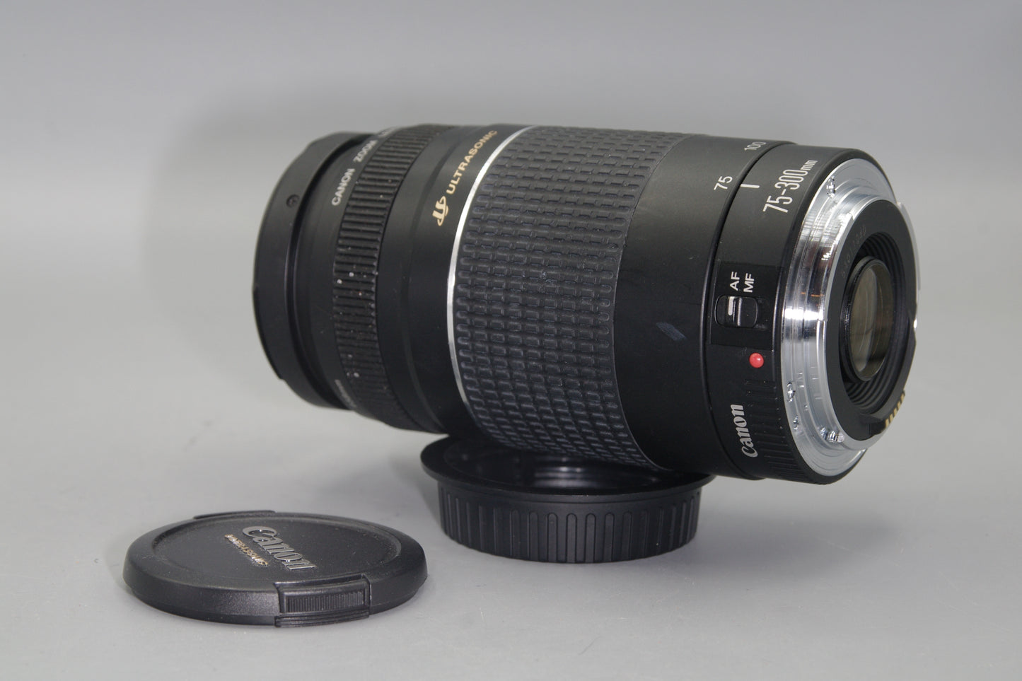 Canon EF 75-300mm F/4-5.6  III (not USM) AF Zoom Lens with Caps