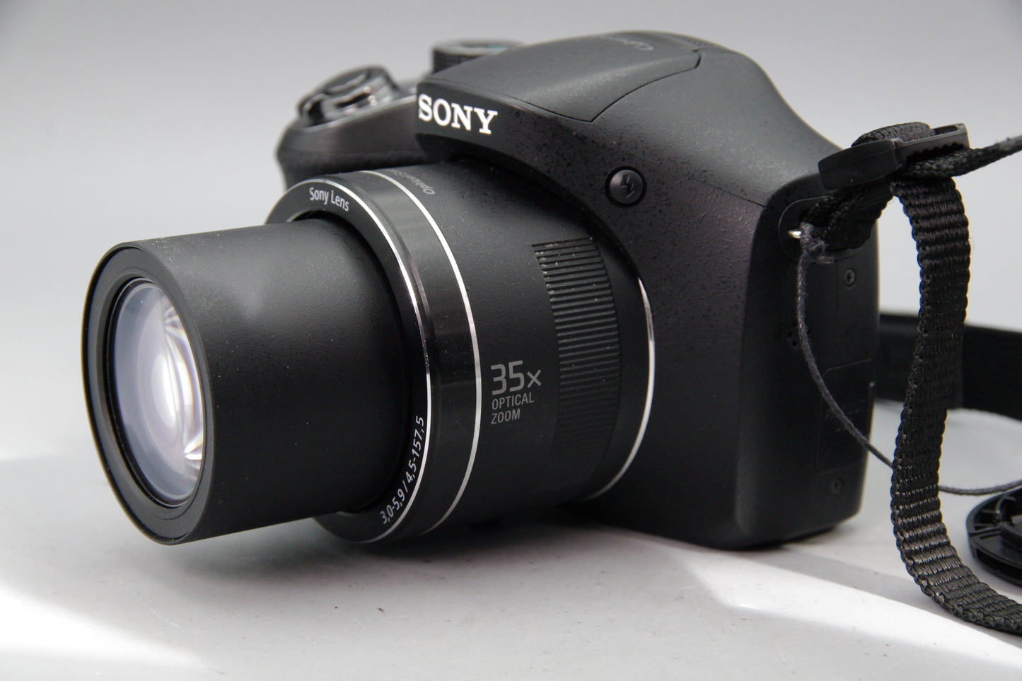 Sony DSC‑H300 20.1MP Bridge Camera with 35x Zoom – Excellent Condition