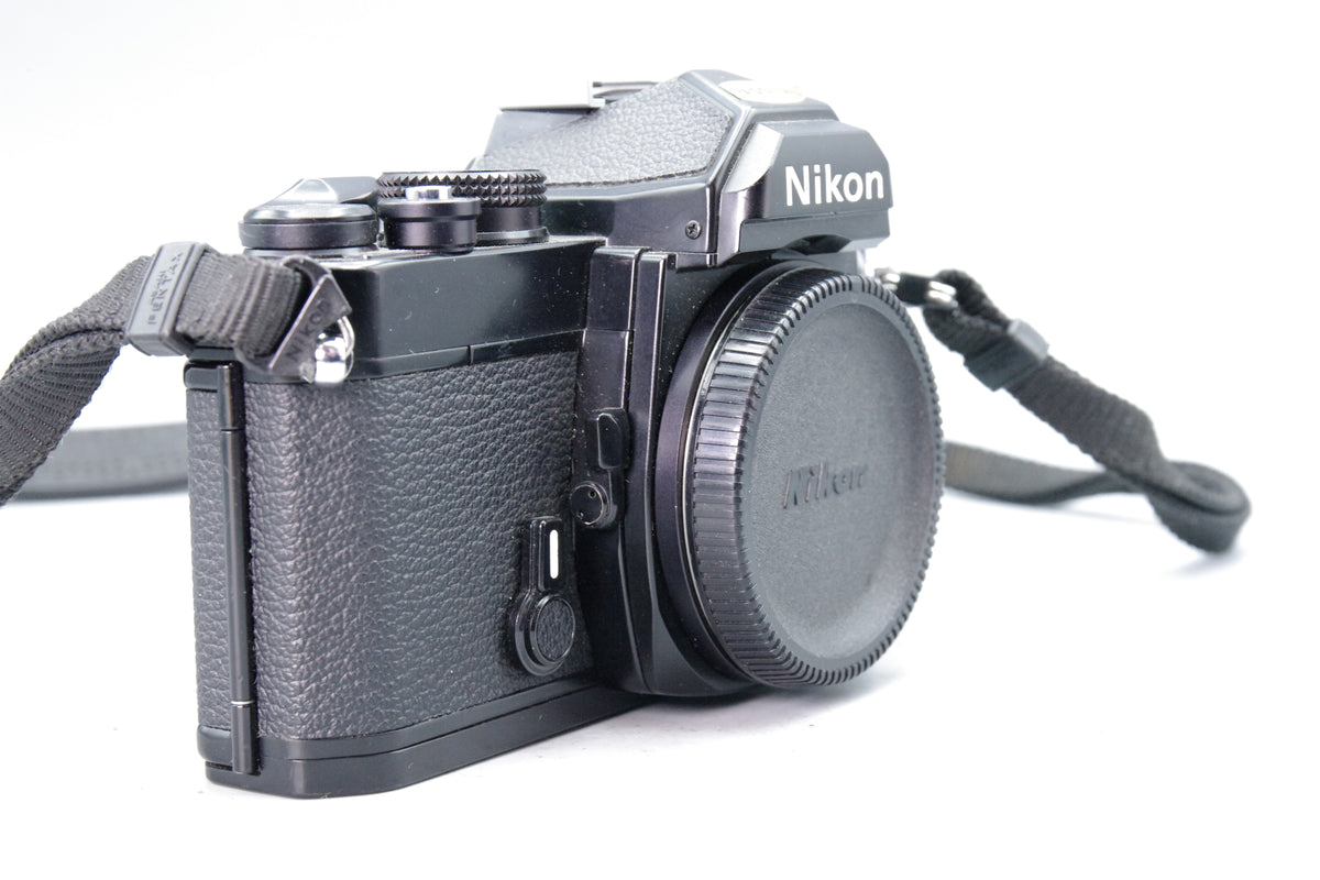 Nikon FM 35mm SLR Camera Body working with batteries