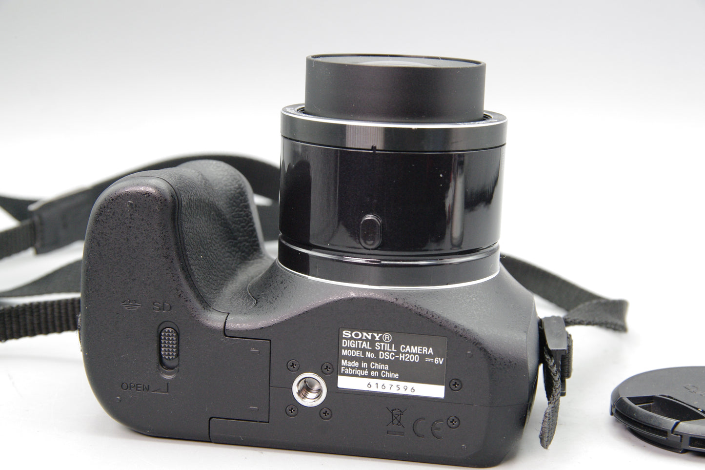 Sony DSC‑H200 20.1MP Bridge Camera with 26x Zoom – Excellent Condition
