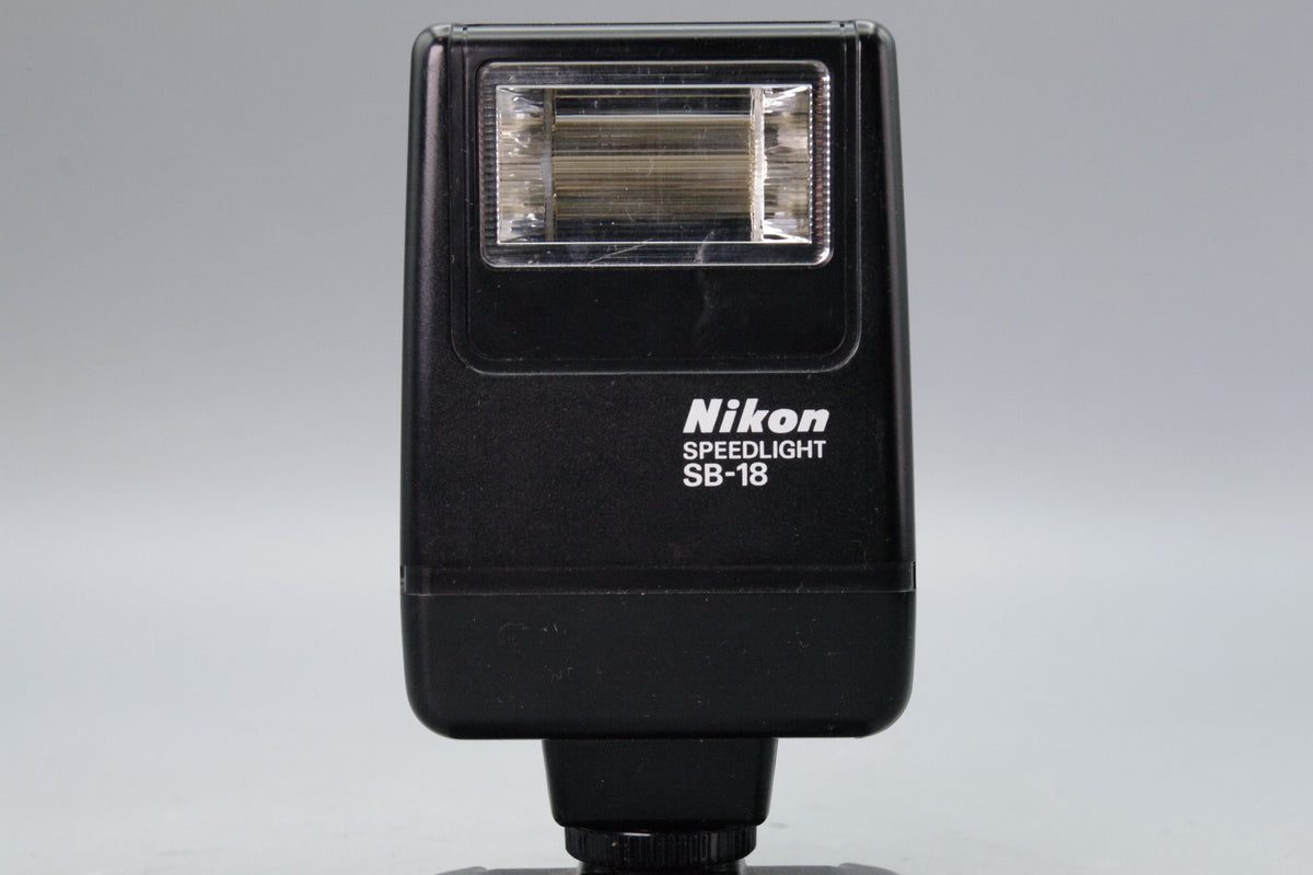 Nikon Speedlight SB‑18