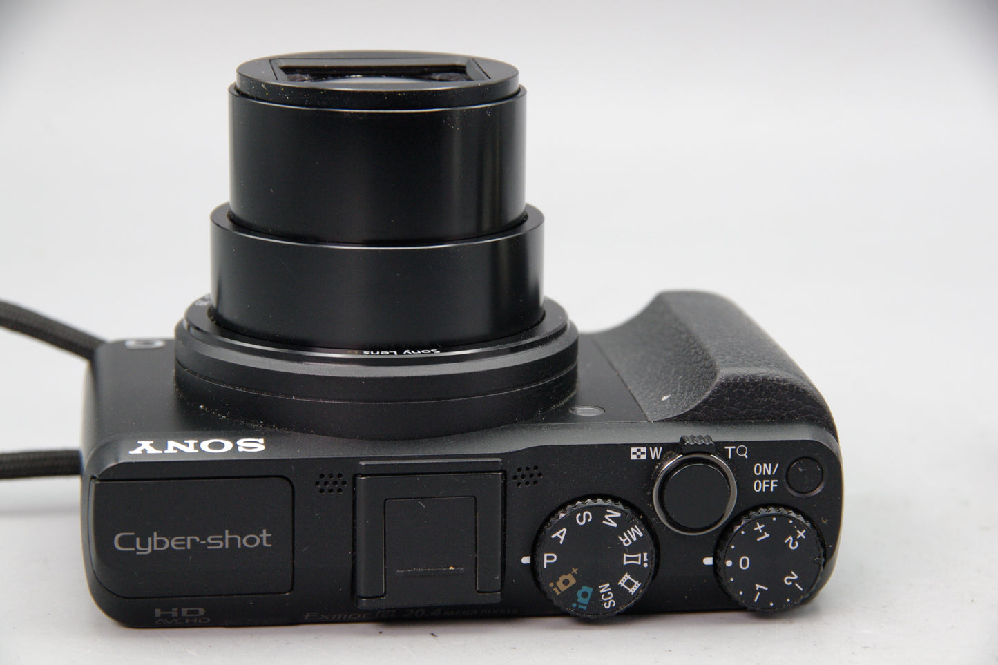 Sony Cybershot DSC-HX50 Compact Camera – 20MP 30x Zoom Wi-Fi Travel Zoom Digital