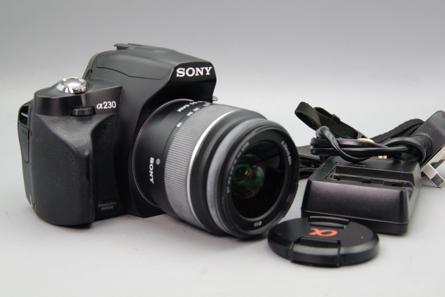 Sony A230 DSLR with 18–55mm Lens - Excellent - S/C 8465