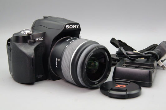 Sony A230 DSLR with 18–55mm Lens - Excellent - S/C 8465