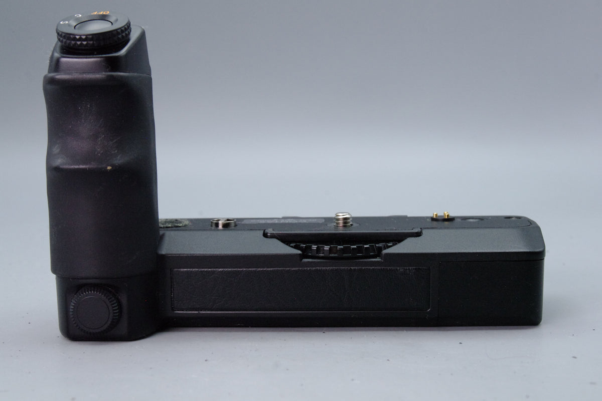 Contax Real Time Winder W-3 Power Drive Grip for RTS II 139 137 Tested