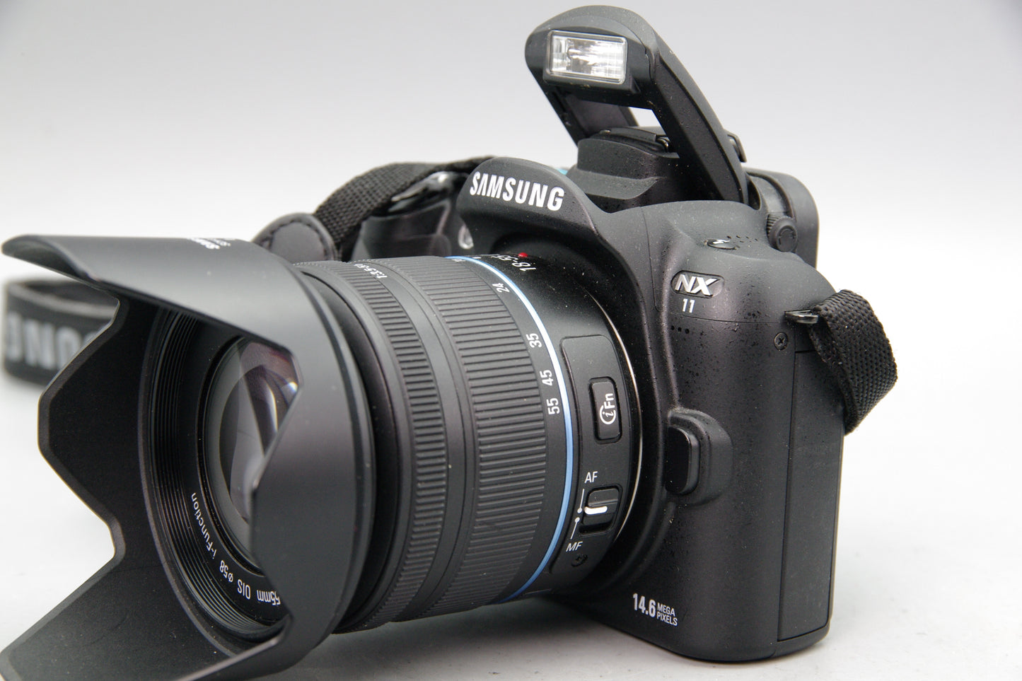 Samsung NX11 14.6MP Mirrorless Camera with 18‑55mm Lens & Charger - Excellent