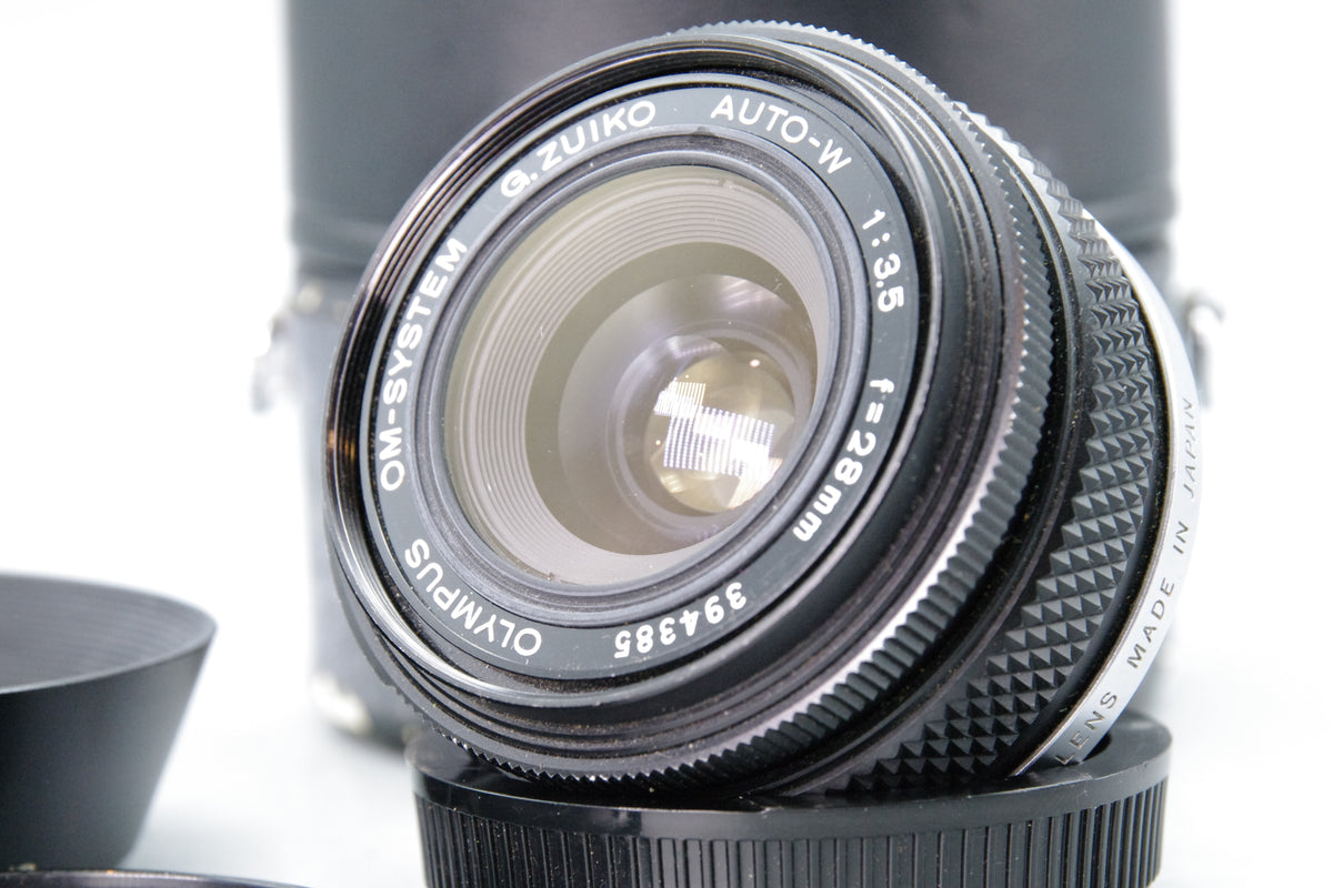 Olympus OM G.Zuiko Auto-W 28mm f3.5 Wide Angle Prime Lens Excellent Case&Hood