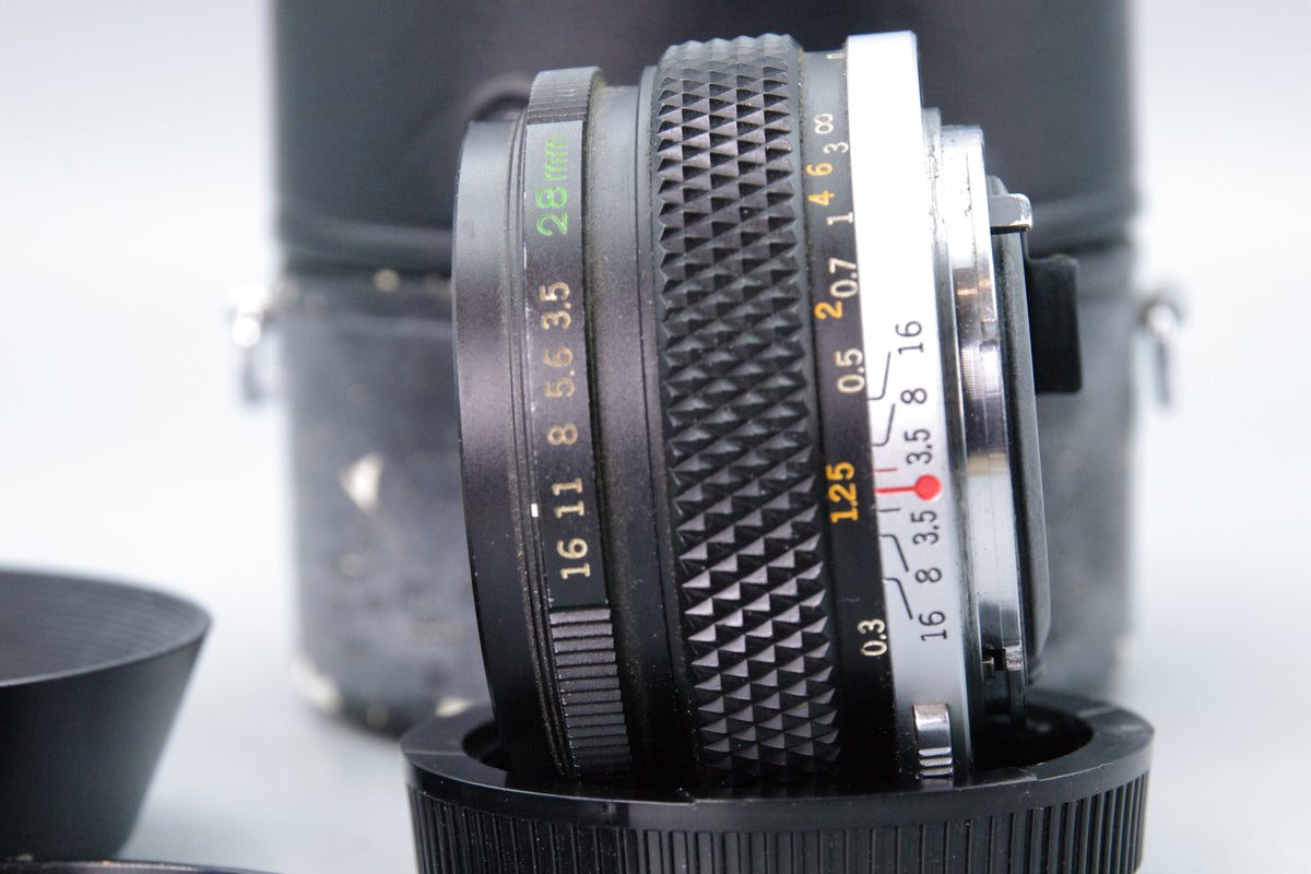 Olympus OM G.Zuiko Auto-W 28mm f3.5 Wide Angle Prime Lens Excellent Case&Hood