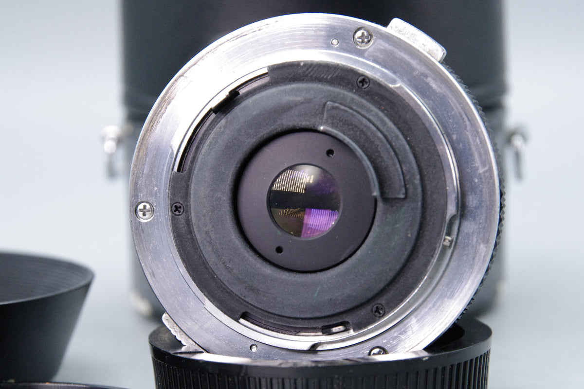 Olympus OM G.Zuiko Auto-W 28mm f3.5 Wide Angle Prime Lens Excellent Case&Hood