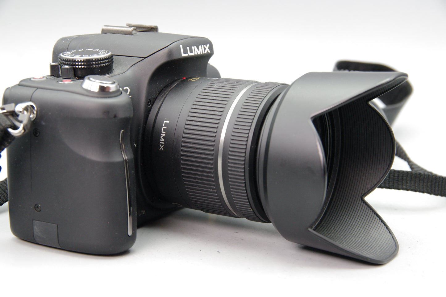 Panasonic Lumix DMC‑G2 12MP with 14‑42mm Lens, Charger – Shutter Count 2419