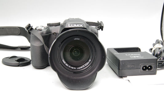 Panasonic Lumix DMC‑FZ200 12MP Bridge Camera with Charger – Excellent Condition