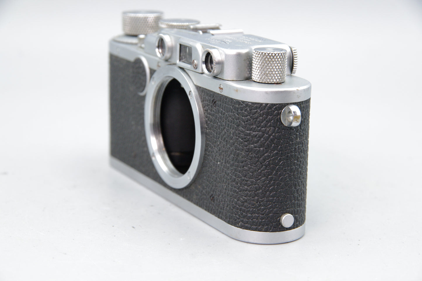 Leica II 35mm Rangefinder Camera 1948 Chrome Serial 358525 No Base Plate