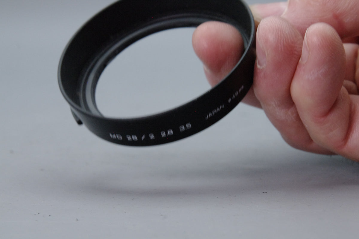 Minolta MD 28mm f2 f2.8 f3.5 Clip-On Metal Lens Hood 49mm JAPAN