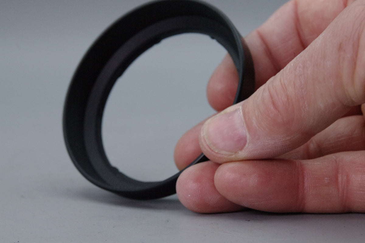 Minolta A 28-80mm f3.5-5.6 D Clip-On Lens Hood Malaysia