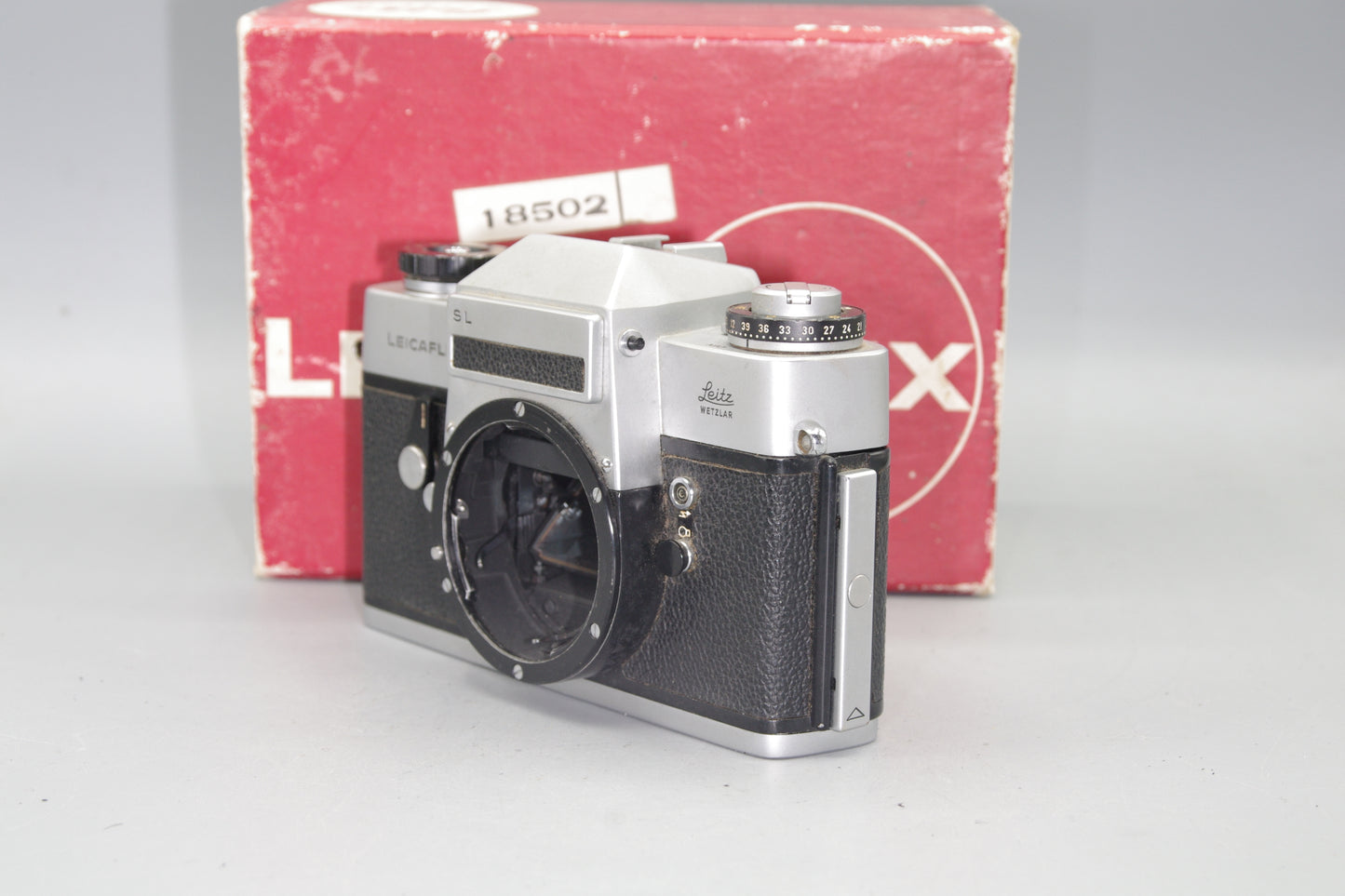 1970 Leicaflex SL 35mm SLR -Excellent Working Condition in Box