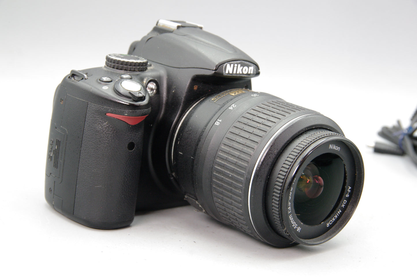 Nikon D5000 12.3MP DSLR Camera + 18‑55mm VR Lens – Battery & Charger – 9920 SC