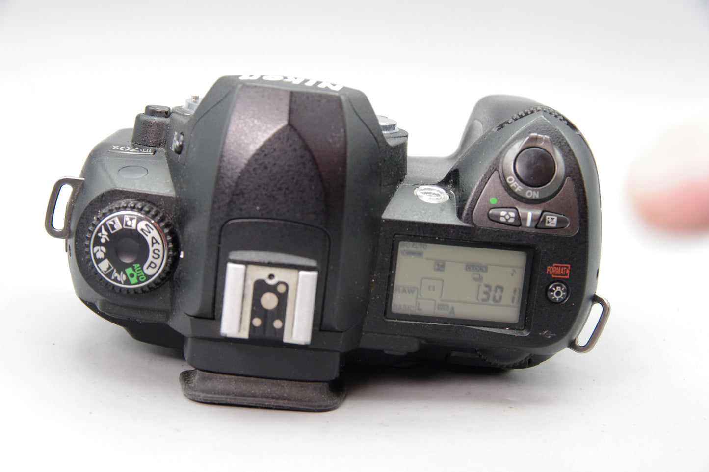 Nikon D70s DSLR Camera 6.1MP Body Only – Tested – Shutter Count 8978