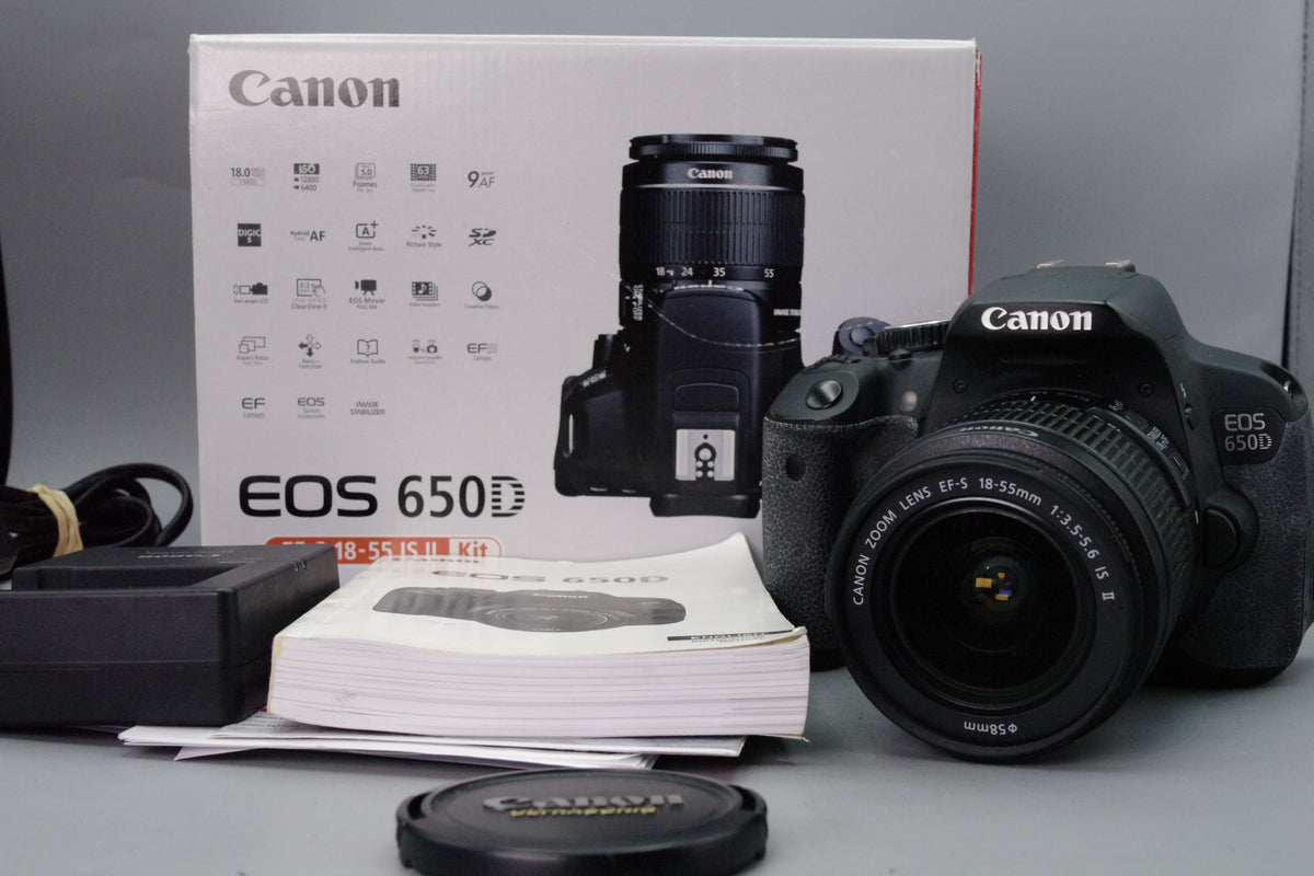 Canon EOS 650D DSLR Camera Kit + EF-S 18-55mm IS II Low S/C