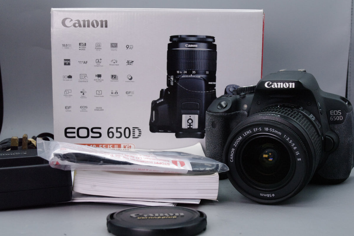 Canon EOS 650D DSLR Camera Kit + EF-S 18-55mm IS II Low S/C
