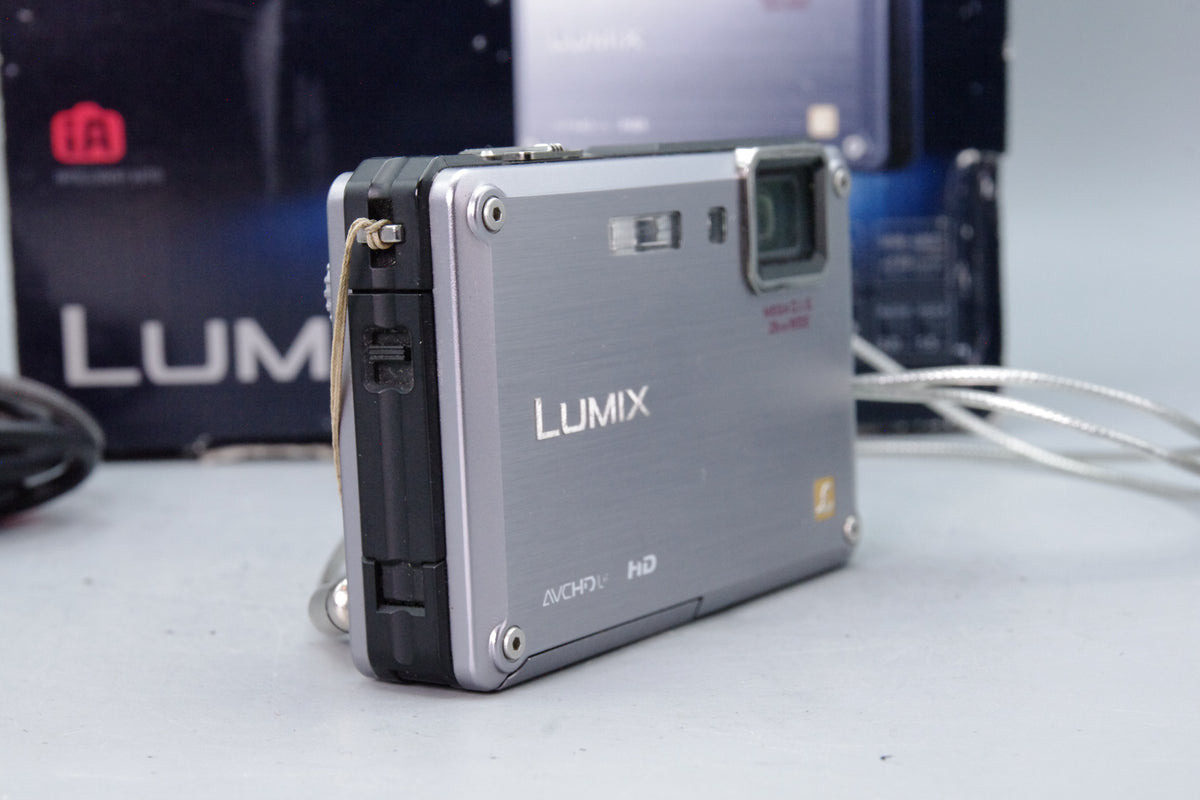 Panasonic Lumix DMC-TS1 Rugged Waterproof Digital Camera Boxed Kit