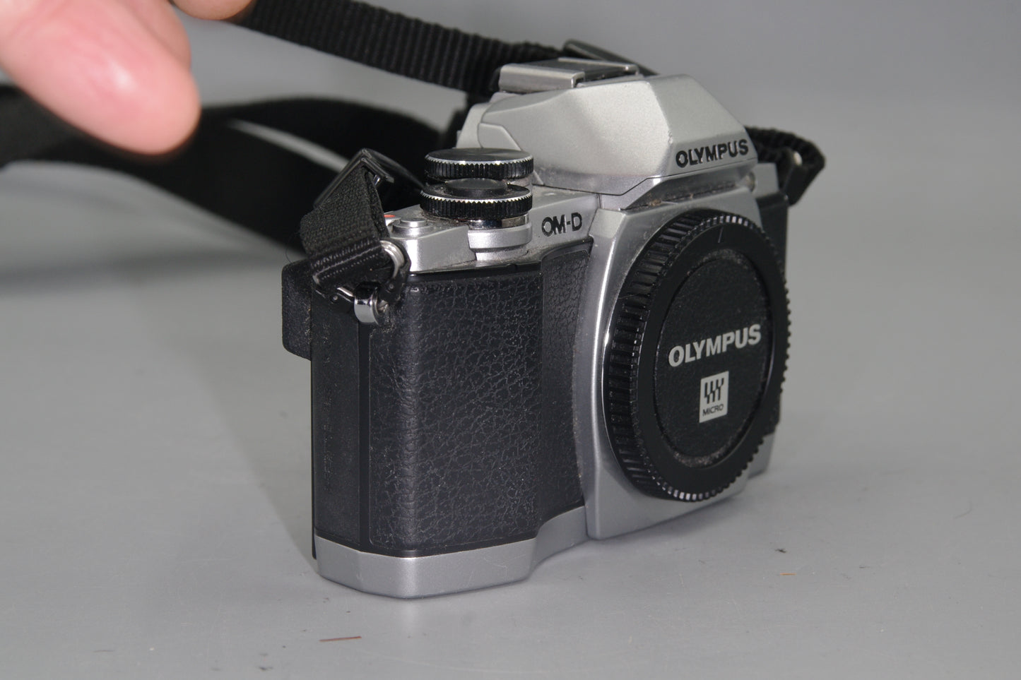 Olympus OM-D E-M10 M4/3 Mirrorless Digital Camera S/C 3086