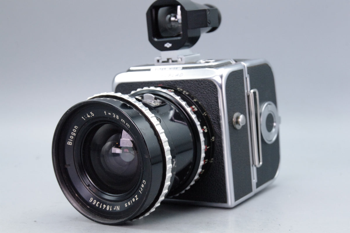 Hasselblad SWC/M Medium Format Camera with Biogon 38mm f/4.5 Lens
