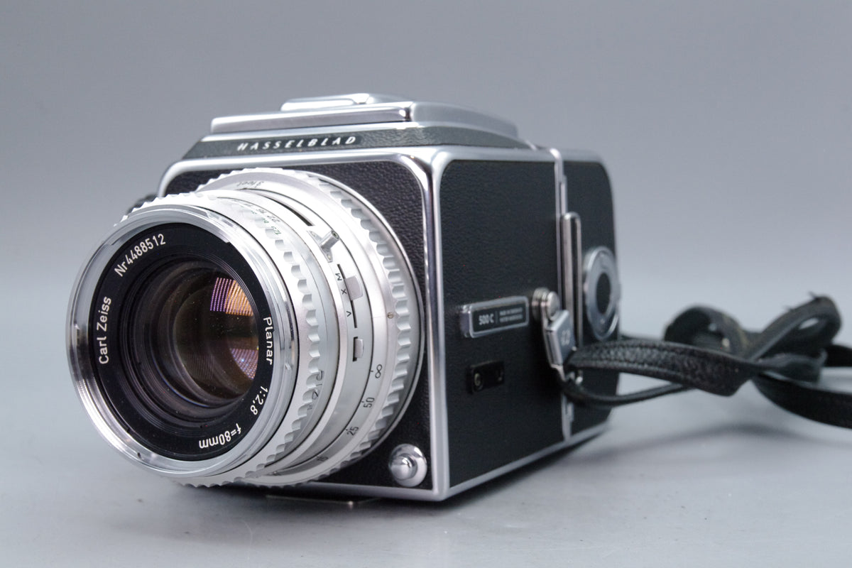 Hasselblad 500C Kit – Planar 80mm, WLF, A12 Back – Excellent