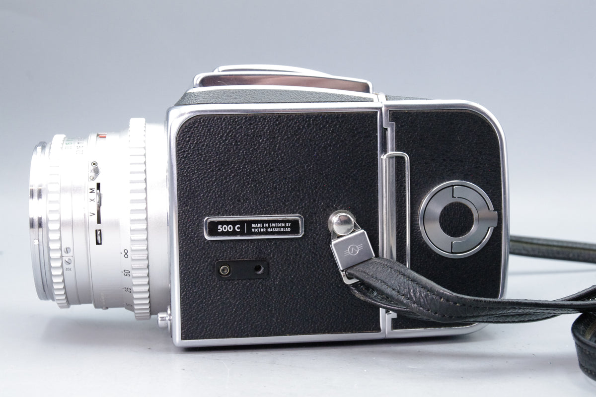 Hasselblad 500C Kit – Planar 80mm, WLF, A12 Back – Excellent