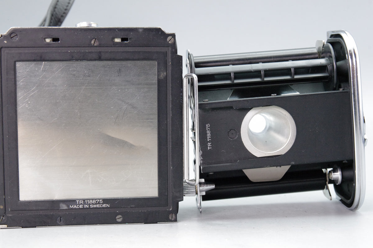 Hasselblad 500C Kit – Planar 80mm, WLF, A12 Back – Excellent