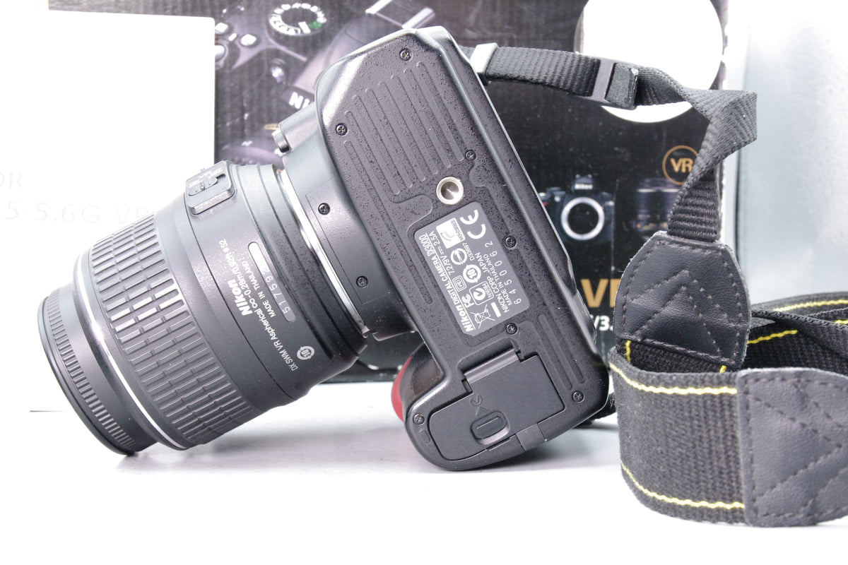 Nikon D3000 Boxed Camera Kit with AF-S 18-55mm VR Lens