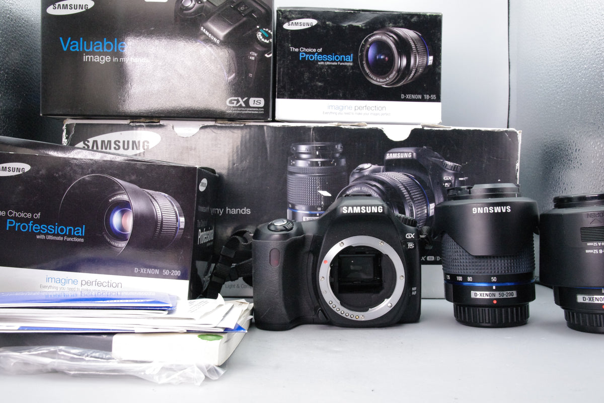 Samsung GX-1S 6MP DSLR with 2 Lenses, boxed - Excellent