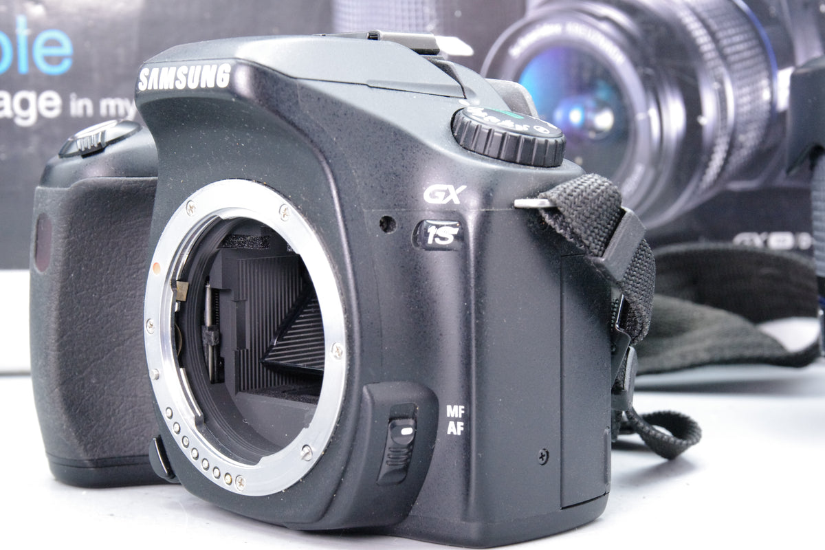 Samsung GX-1S 6MP DSLR with 2 Lenses, boxed - Excellent