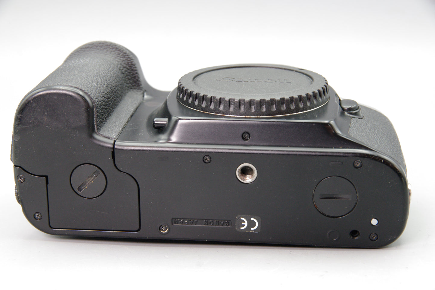 Canon EOS‑1 35mm SLR Film Camera Body – Excellent – Professional EF Mount