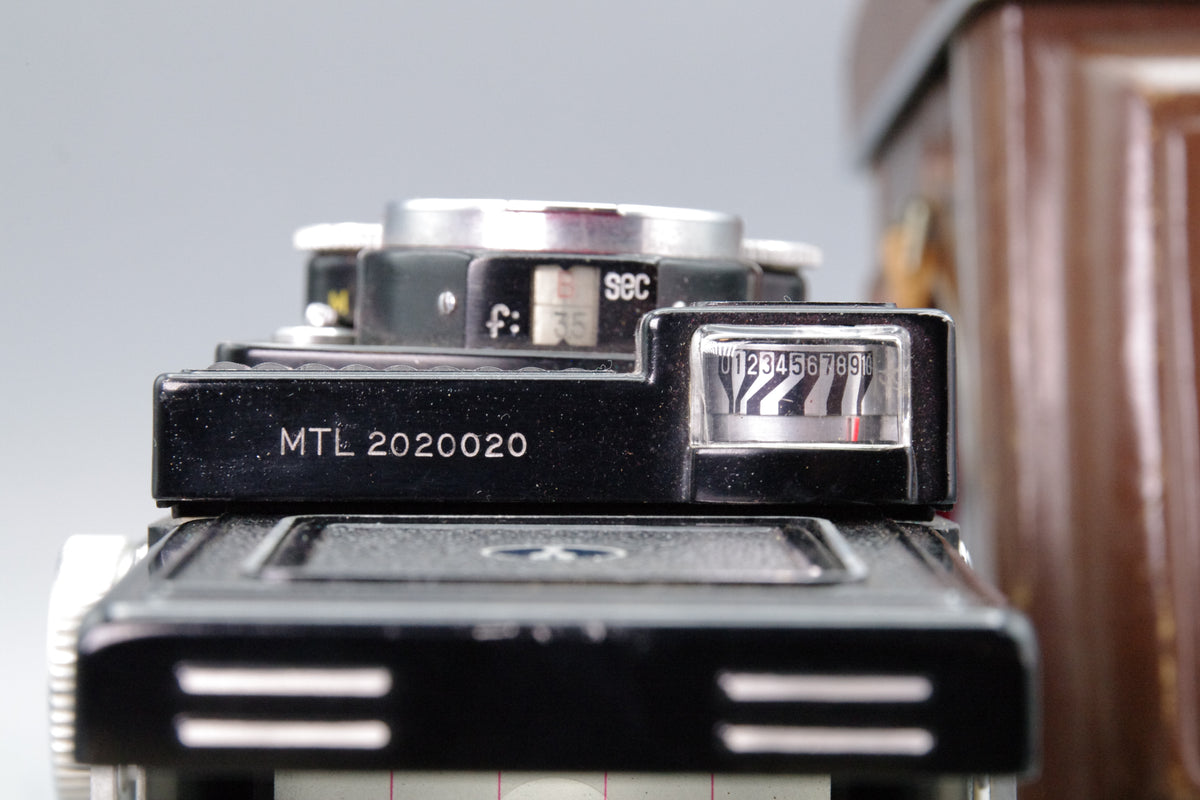 Yashica-Mat LM TLR Medium Format Film Camera with Case - EXC