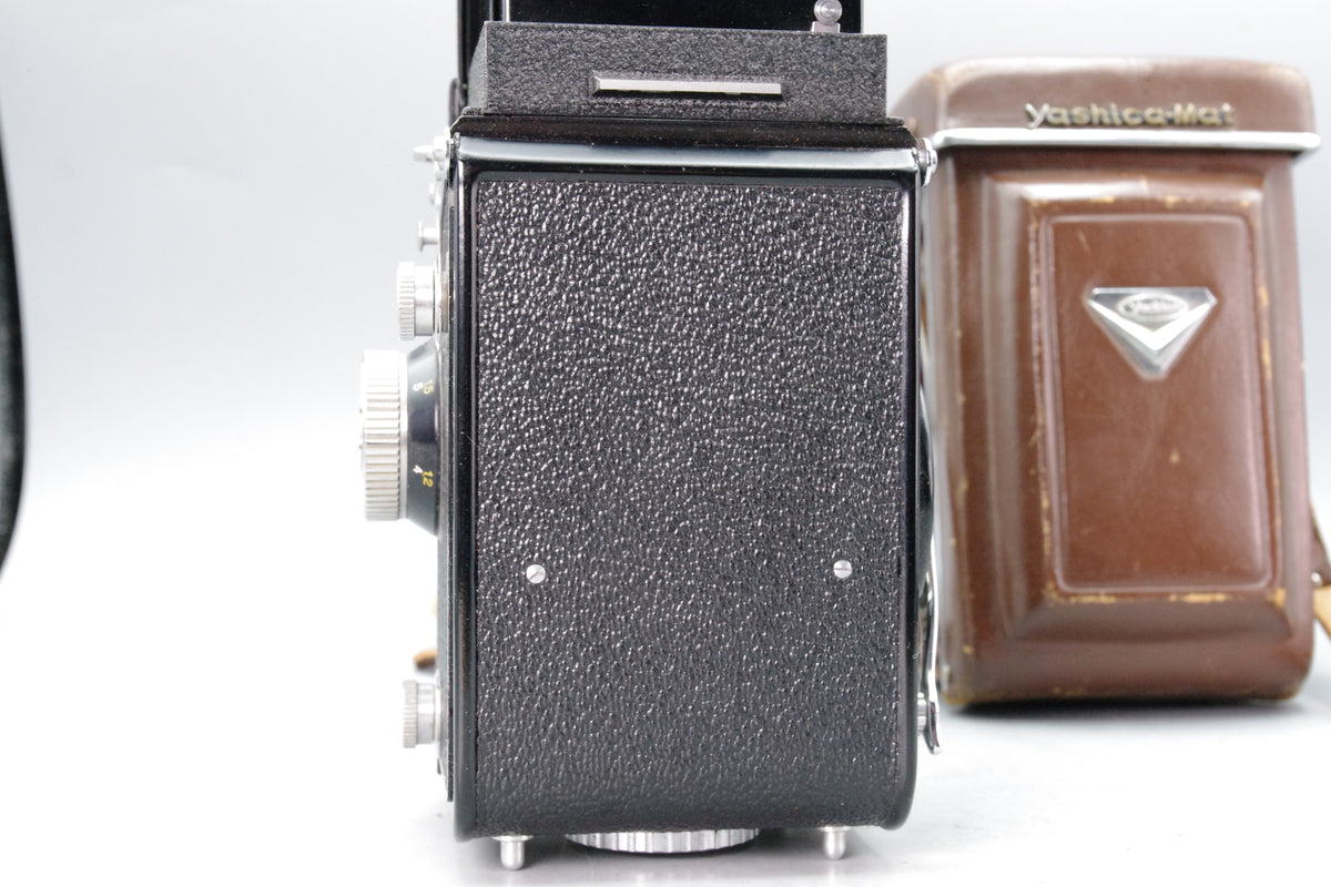 Yashica-Mat LM TLR Medium Format Film Camera with Case - EXC