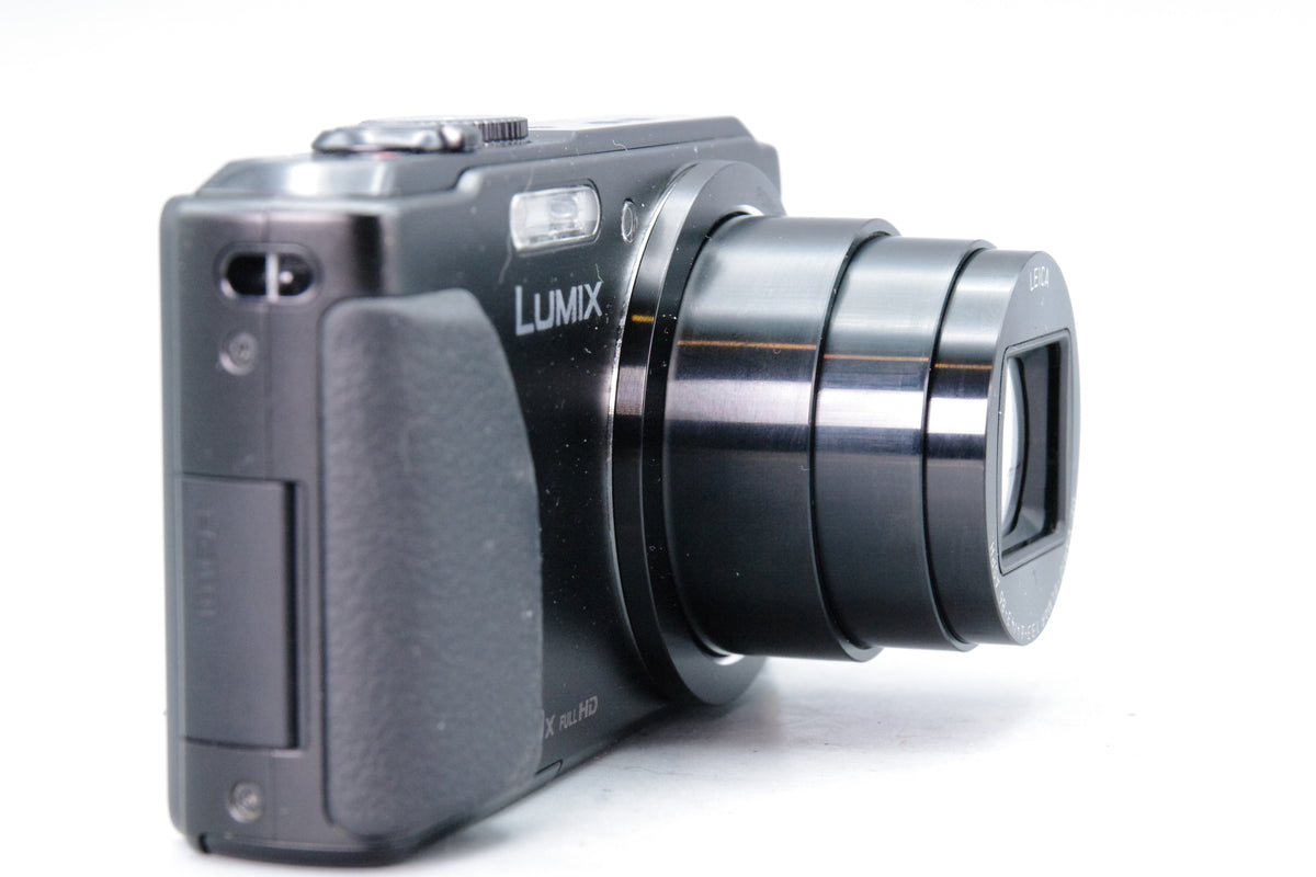Panasonic Lumix DMC-TZ40 – 18.1MP – Wi-Fi GPS  - Excellent
