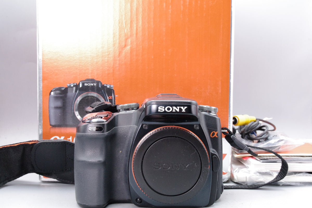 Sony Alpha DSLR-A100 10.2MP Digital SLR Camera Body Boxed Kit - Very Good