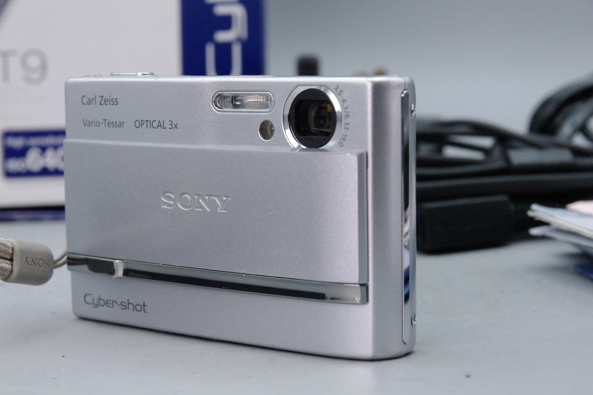 Sony Cyber-shot DSC-T9 6.0MP Digital Camera Boxed Kit  - Excellent