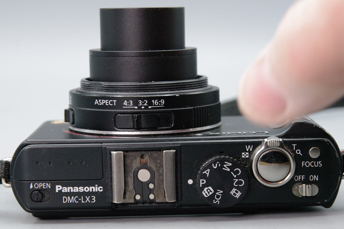 Panasonic Lumix DMC‑LX3 10MP Compact Digital Camera - Tested & Working