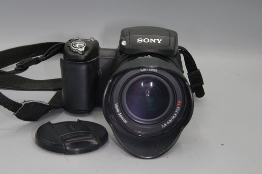 Sony Cyber-shot DSC-R1 – 10MP APS-C Sensor – Zeiss 24–120mm – VGC – Tested
