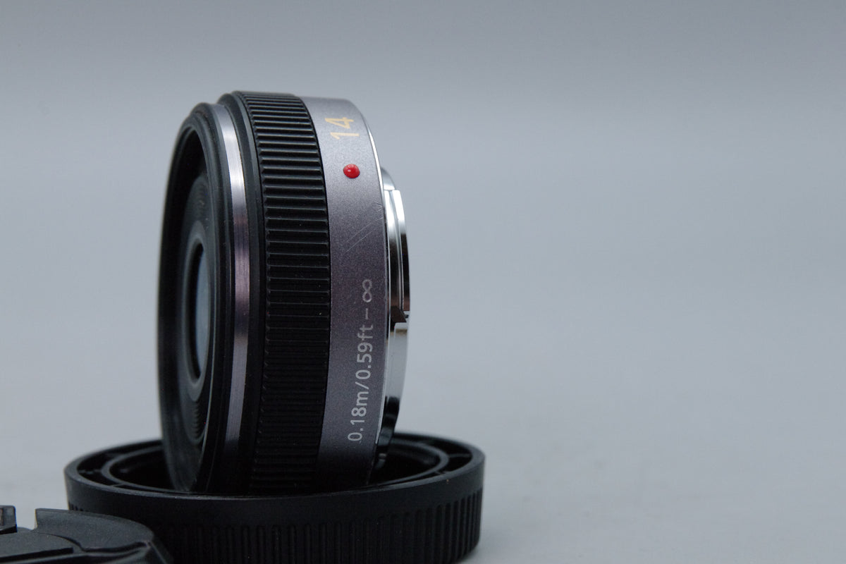 Panasonic Lumix G Vario 14mm F/2.5 Lens – M4/3 Lens - Excellent