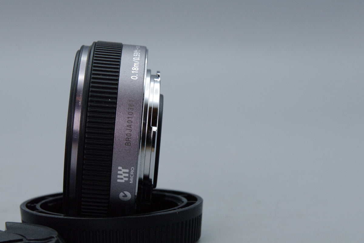 Panasonic Lumix G Vario 14mm F/2.5 Lens – M4/3 Lens - Excellent