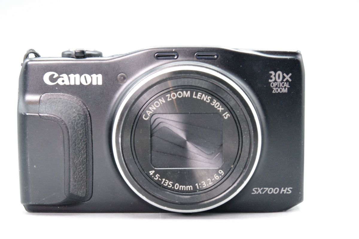 Canon PowerShot SX700 HS 16.1MP Travel Zoom Digital Camera Kit