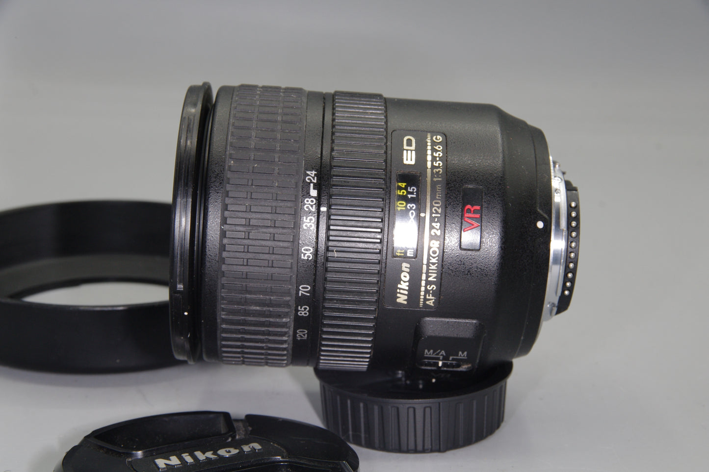 Nikon AF-S 24-120mm f/3.5-5.6G IF-ED VR FX Zoom Lens - Excellent