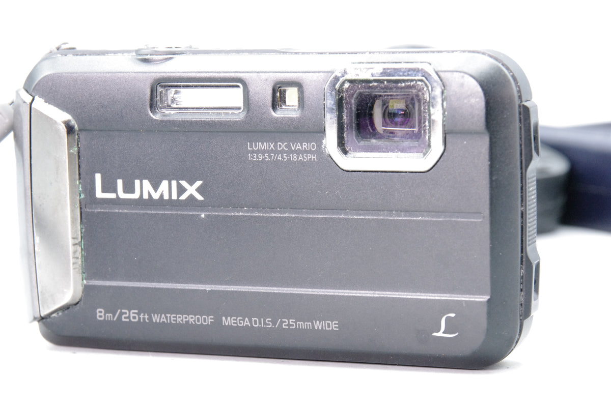 Panasonic Lumix DMC-FT30 16.1MP Waterproof Tough Digital Camera Kit