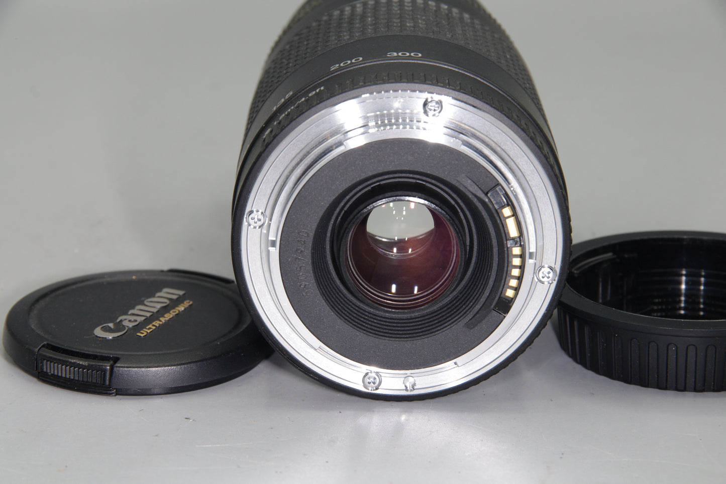 Canon 75-300mm F/4-5.6 Ultrasonic EF Mount Zoom Lens