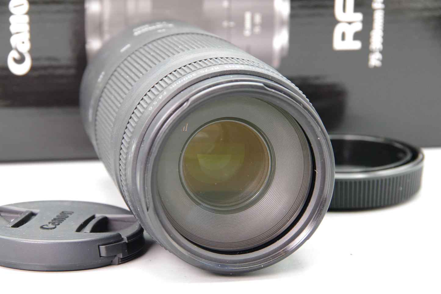 Canon RF 75‑300mm Telephoto Zoom Lens Mint Boxed