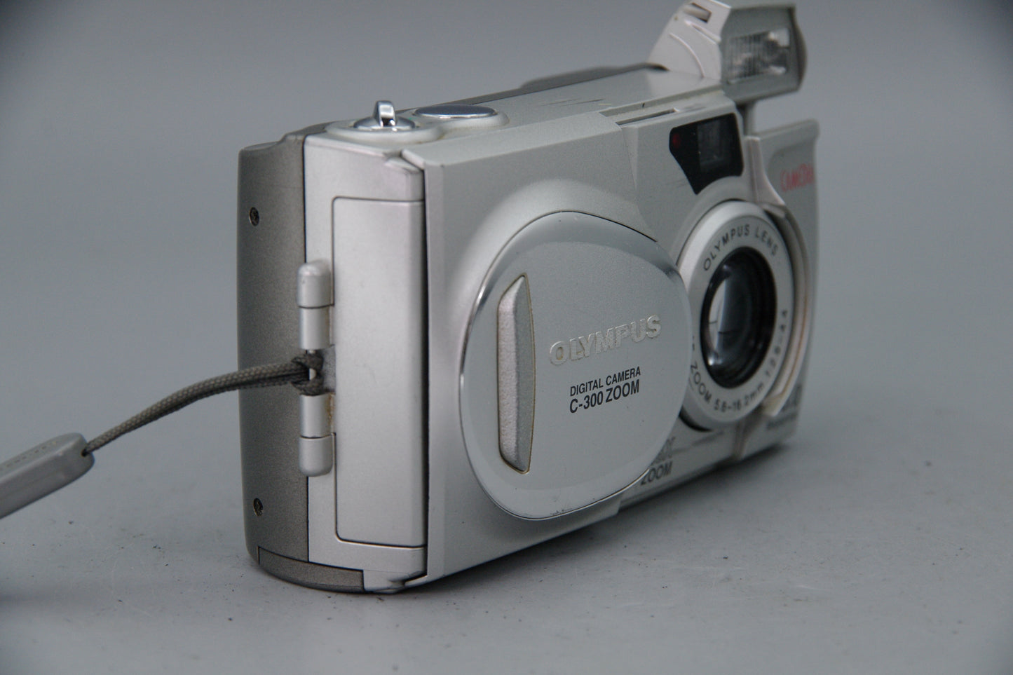 Olympus Camedia C‑300 3MP Compact Digital Camera – AA Powered – Working – VGC